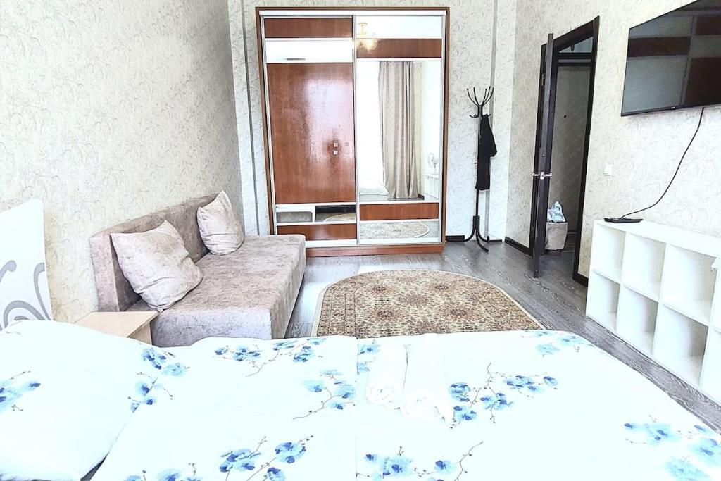 Аэропорт 15 Минут Экспо Бульвар Apartment Астана Екстериор снимка