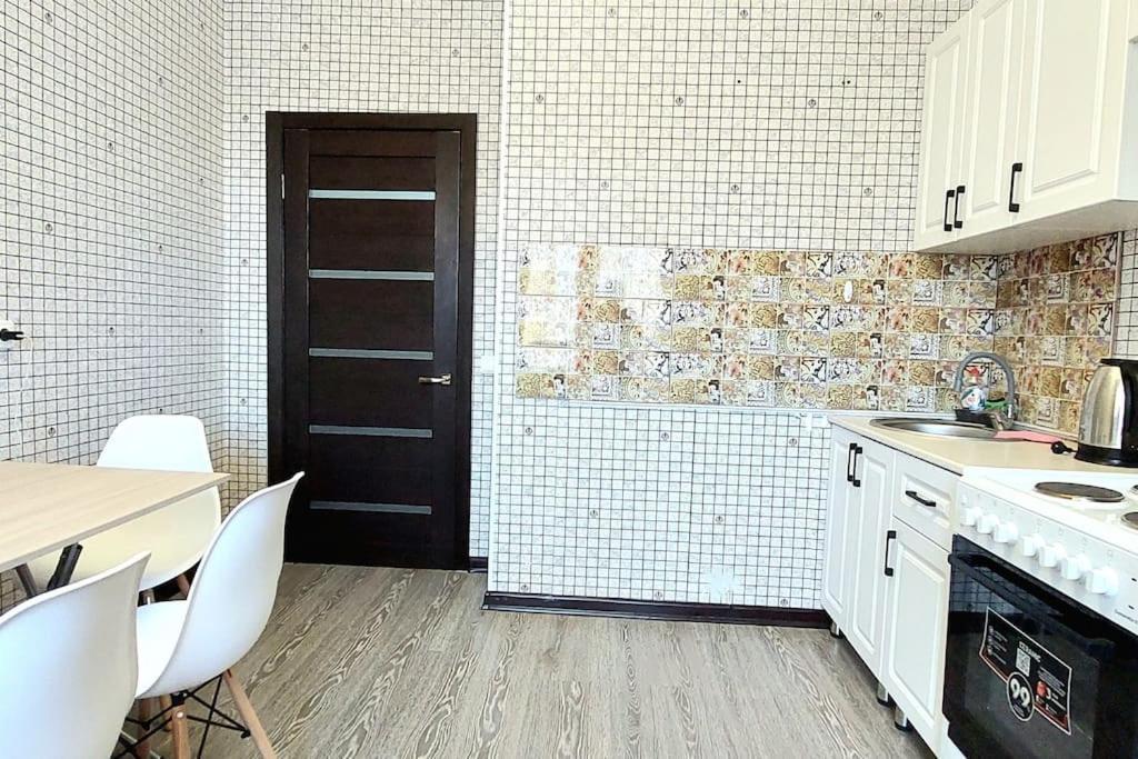Аэропорт 15 Минут Экспо Бульвар Apartment Астана Екстериор снимка